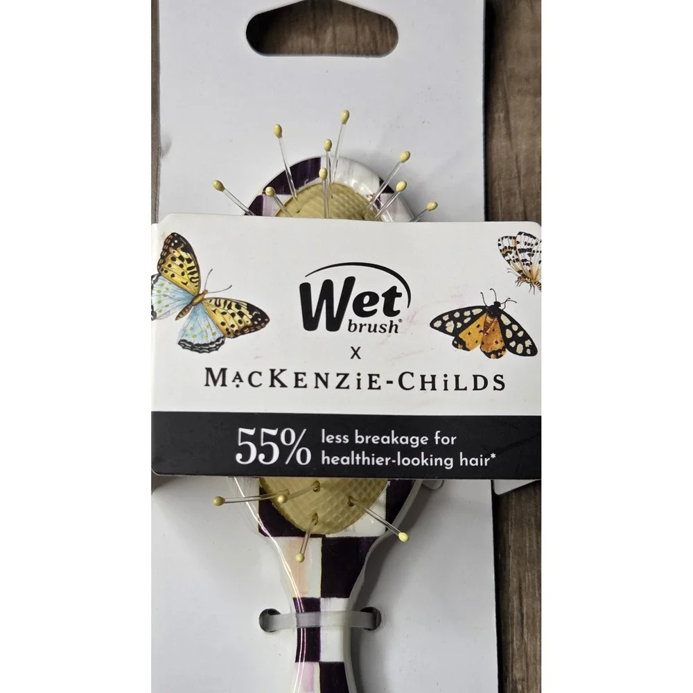 Wet Brush x MacKenzie-Childs Keychain Detangler Courtly Check Mini Hair Brush